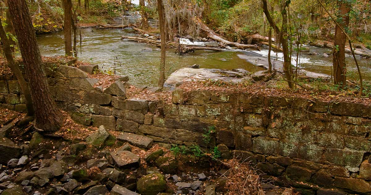 Historic landmarks riverbanks zoo garden